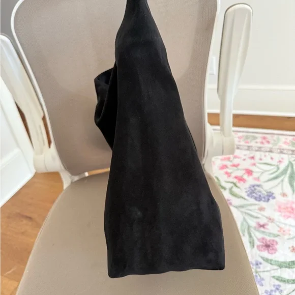 Large Black Suede Gucci Hobo Bag - Picture 6 of 14